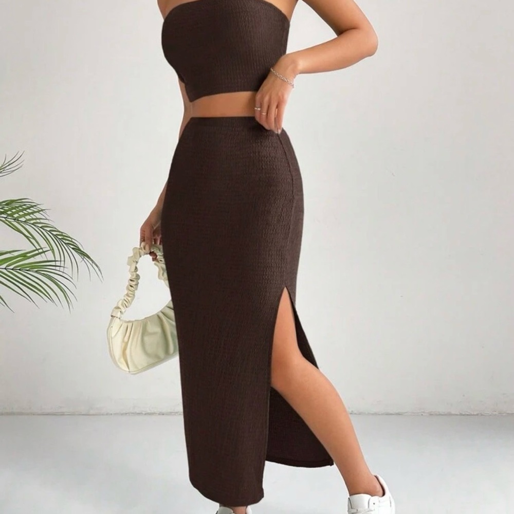 SHEIN Brown Textured Maxi Skirt Set with Side Slit - Picture 2 of 3